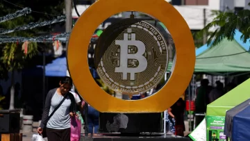 El Salvador retira la condición de moneda de curso legal al bitcoin tras ser el primer país en adoptarlo