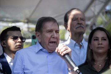 Edmundo González concluye en Santo Domingo su gira americana con palabras de esperanza