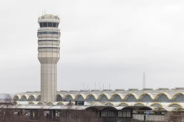 Aviación de EEUU restringe el vuelo de helicópteros cerca del aeropuerto de Washington