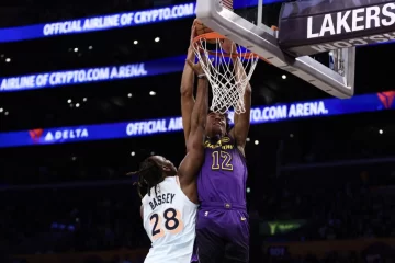 Lakers se estrellan contra los Spurs en su vuelta a competir tras aplazamientos por incendios