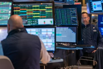 Wall Street se desploma en medio de la incertidumbre en primera semana con Trump