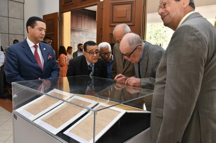 Archivo General de la Nación y el Instituto Duartiano abren exposición documental de Duarte 