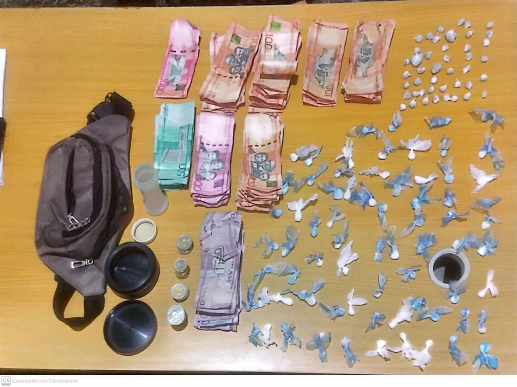 Confiscan dinero y armas durante operativo que dejó varias personas detenidas