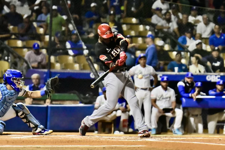 Leones azotan a los Tigres y Águilas doblegan a las Estrellas