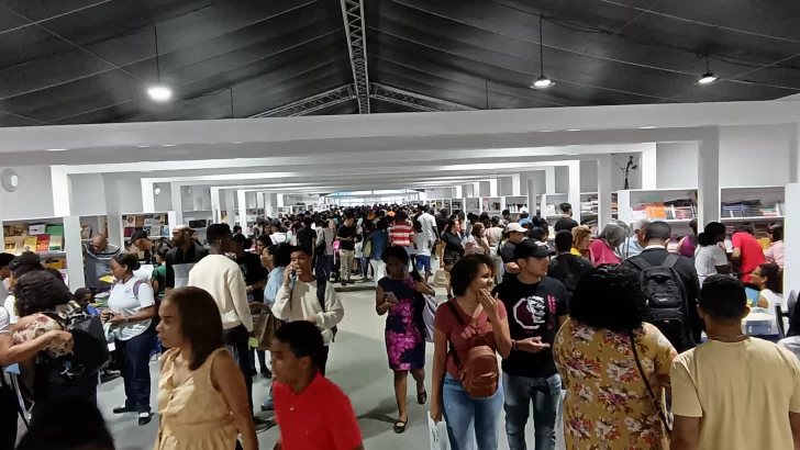 El rostro lector del pueblo dominicano: Feria Internacional del Libro Santo Domingo