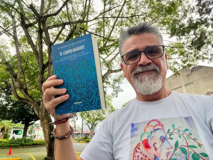 Guillermo Acuña y la migración, conferencia en la UCNE en el marco del Festival Internacional de Narradores