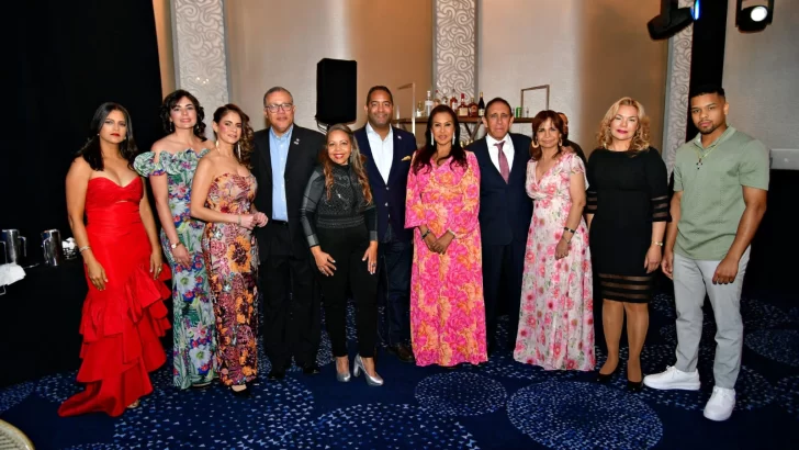 The Wheelchair Foundation celebra su 25 aniversario y reconoce a Cruz Jiminián