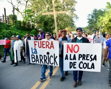 La-Barrick-PROTESTA-728x583