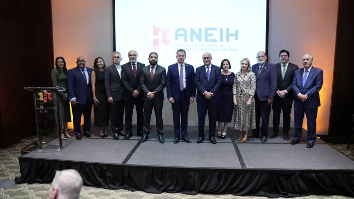 Ángelo Viro asume la presidencia de la ANEIH