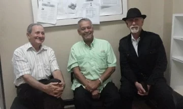 Tres-grandes-del-teatro-dominicano-de-derecha-a-izquierda-Ivan-Garcia-Franklin-Dominguez-y-Haffe-Serulle.