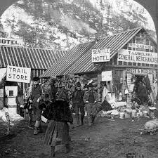 Trump-aprovecho-la-fiebre-del-oro-para-ganar-dinero-ofreciendo-servicios-a-los-mineros-en-el-Yukon.-GETTY-IMAGES.