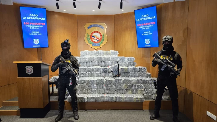 Hallan cargamento de 620 paquetes de cocaína