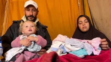 Los bebés recién nacidos que están muriendo de frío en las carpas de familias desplazadas en Gaza