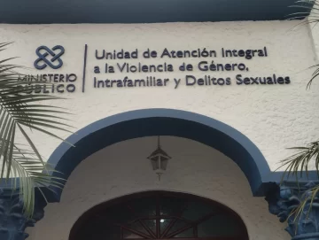 Apresan dos sospechosos de retener y abusar sexualmente niñas en Santiago