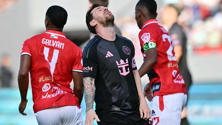 Lionel Messi maravilla a Panamá