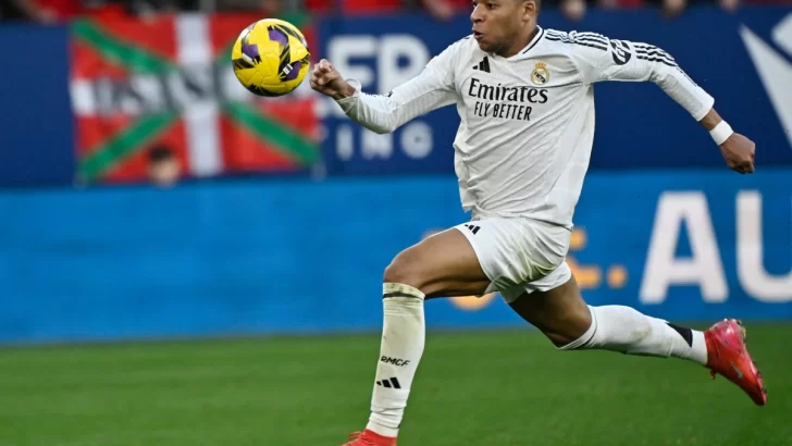 Mbappé vuelve a golear en empate del Real Madrid se situó a dos del liderato Mbappé vuelve a golear en empate del Real Madrid se situó a dos del liderato