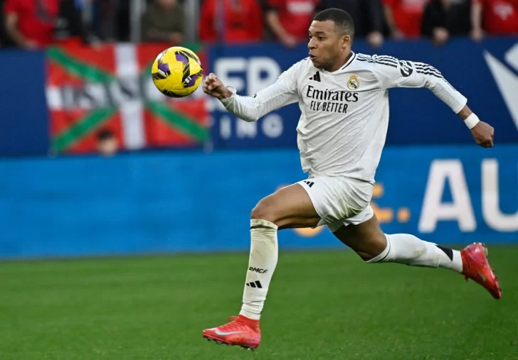 Mbappé vuelve a golear en empate del Real Madrid se situó a dos del liderato