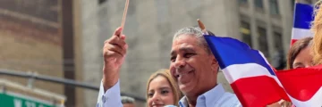 Congresista Adriano Espaillat condena insolencia contra latino electo democráticamente