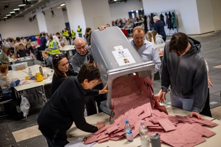 La participación en elecciones alemanas asciende al 52 % a cuatro horas de cierre de urnas