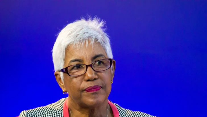 El periodismo y la democracia están bajo amenaza, dice Altagracia Salazar
