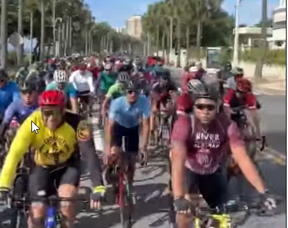 Miles de ciclistas participan en la XII edición de Pedalea por tu corazón