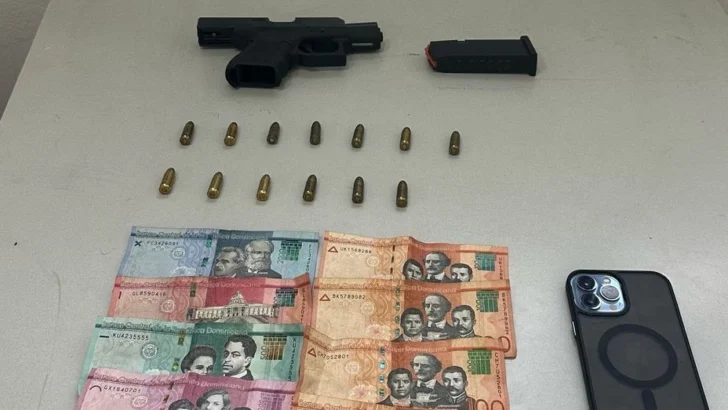 Apresan a un hombre y confiscan arma de fuego ilegal en SFM