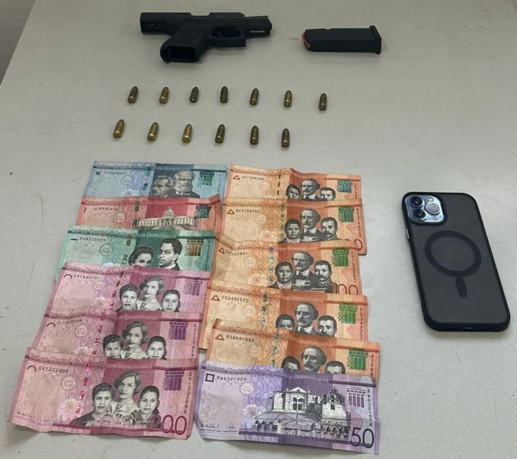 Apresan a un hombre y confiscan arma de fuego ilegal en SFM