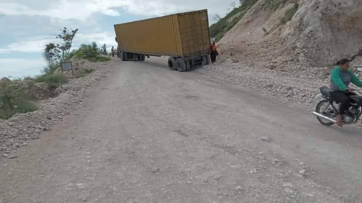 Carretera Barahona-Pedernales, muchos gastos y escaso avance en reconstrucción