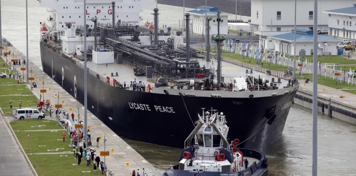 El cruce por el Canal 'no puede ser gratuito', reitera Panamá ante la insistencia de EEUU