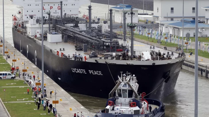 El cruce por el Canal El cruce por el Canal