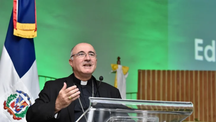 Cardenal de Uruguay dicta conferencia en San Francisco de Macorís sobre educación, juventud y esperanza