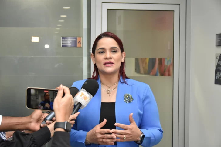 Elizabet-Diaz-Directora-de-Transparencia-y-Gobierno-Abierto-728x485