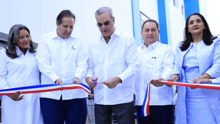 Abinader inaugura el primer Hospital Traumatológico del Sur