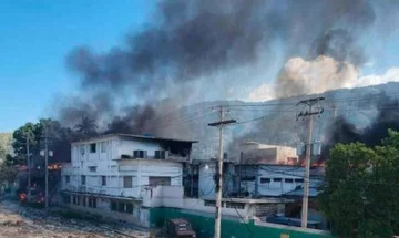 Bandas armadas incendian el principal hospital de Puerto Príncipe