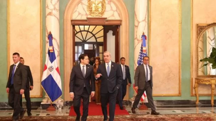 Abinader viaja a EEUU a nueva cita con Marco Rubio
