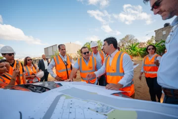 Paliza supervisa avances en la Línea 3 del Teleférico de Santo Domingo Oeste