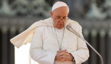 Jorge Mario Bergoglio: héroe, santo, hombre…