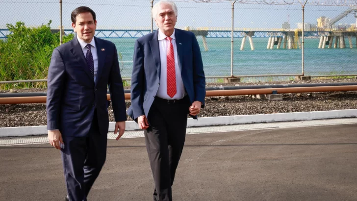 AES Panamá recibe visita del secretario de Estado de Estados Unidos