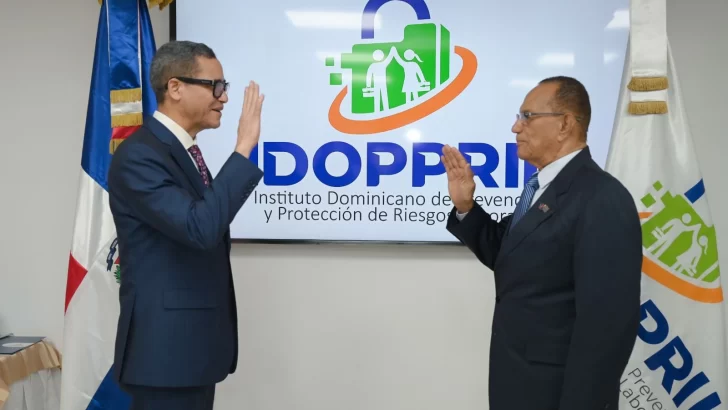 Juramentan ministro de Trabajo como presidente del consejo directivo IDOPPRIL Juramentan ministro de Trabajo como presidente del consejo directivo IDOPPRIL