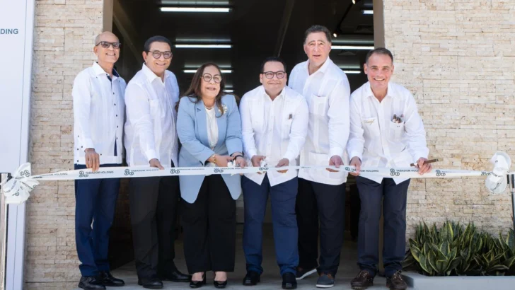 Empresa de cigarros suiza amplía centro de producción en Santiago