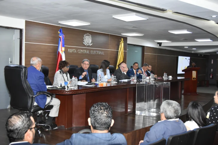 JCE da apertura a la licitación para impresión de la nueva cédula