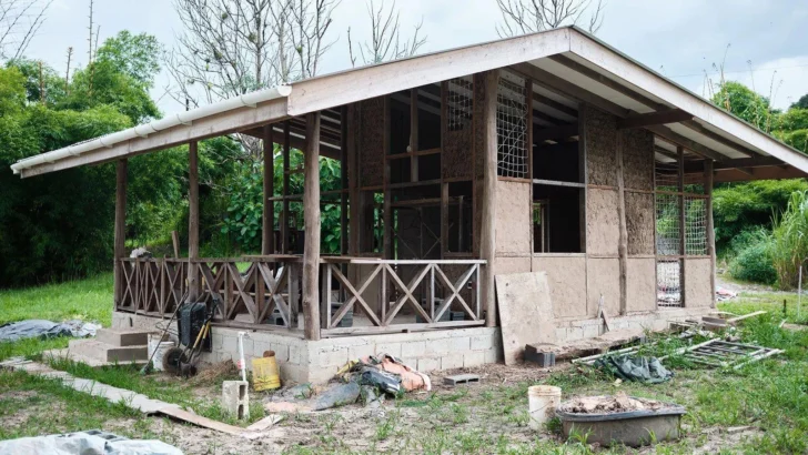 Trinidad, la isla del Caribe donde se está abandonando el concreto para construir viviendas