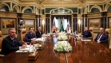 Quién es quién en la mesa de negociación entre EE.UU. y Rusia en Arabia Saudita