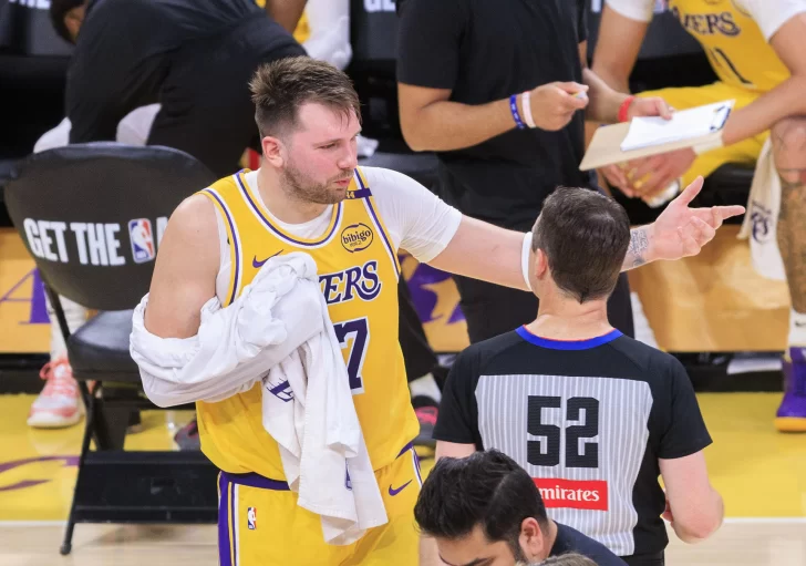 Doncic debuta con los Lakers y DeRozan deprime a los Mavericks