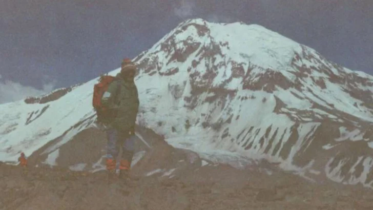 Dos argentinas encuentran la mochila de su padre, un alpinista fallecido hace 40 años