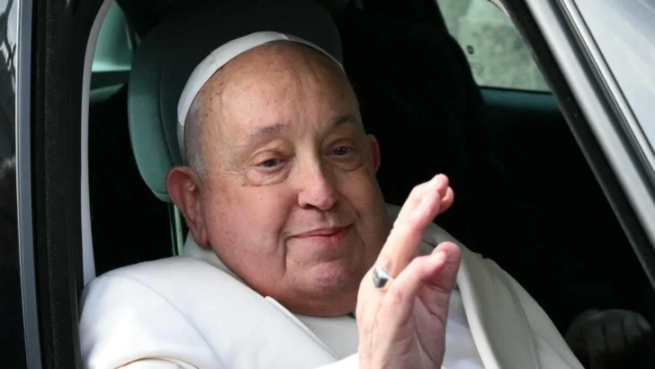 El papa Francisco ya no necesita ventilación mecánica tras crisis respiratoria: Vaticano