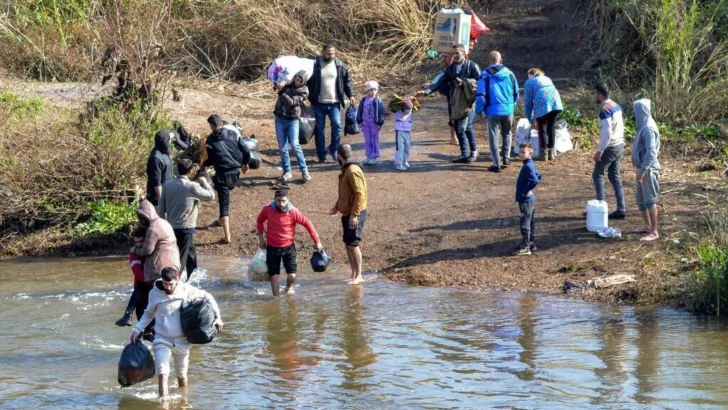 Por temor a represalias centenares de familias alauitas de Siria huyen al Líbano