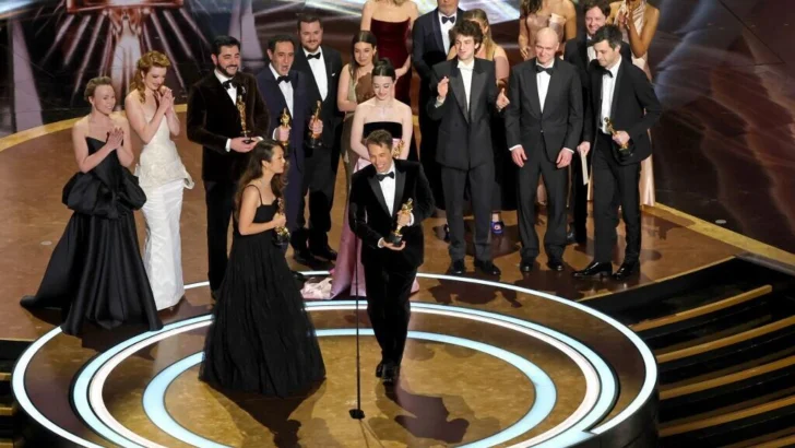 ‘Anora’ arrasa en los Oscar, Brasil hace historia