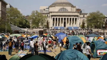 La Universidad de Columbia, bajo presión de Trump, acepta cambios en sus políticas