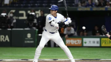 Los Dodgers comienzan la defensa de su título con una fiesta japonesa